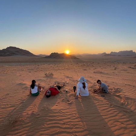 Authentic Bedouin Camp Wadi Rum Extérieur photo