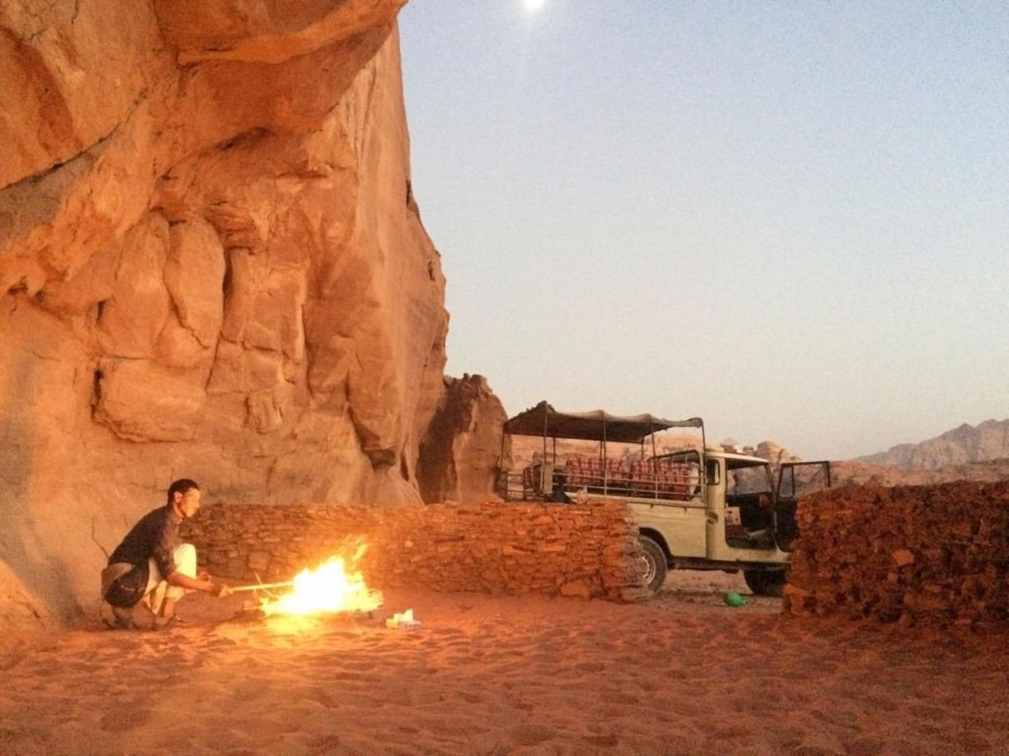 Authentic Bedouin Camp Wadi Rum Extérieur photo