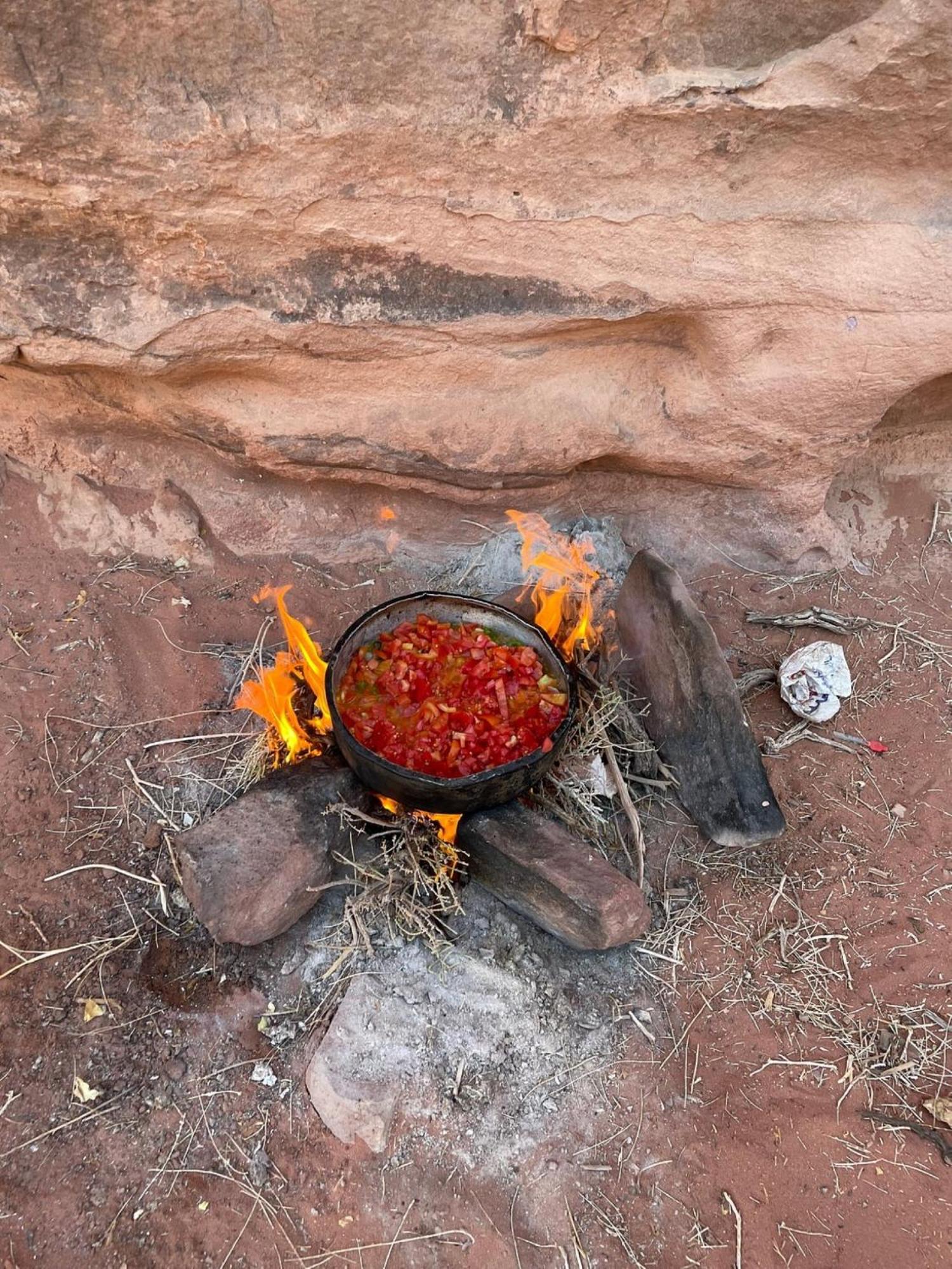 Authentic Bedouin Camp Wadi Rum Extérieur photo